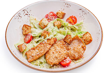 Салат Цезарь с курицей