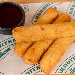 Сырные палочки в картофельной панировке