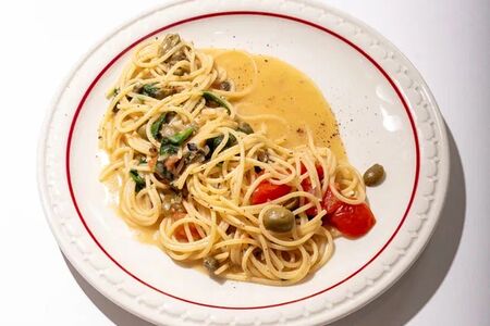 По-средиземноморски с оливками и томатом