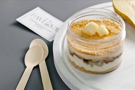 Наполеон с грушей и корицей