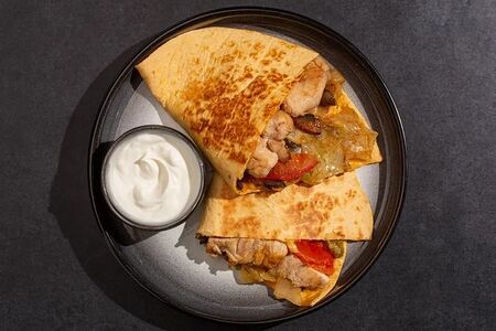 Кесадилья с курицей