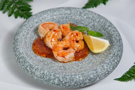 Тигровые креветки в соусе тайский чили