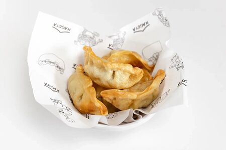 Гедза с курицей жареные