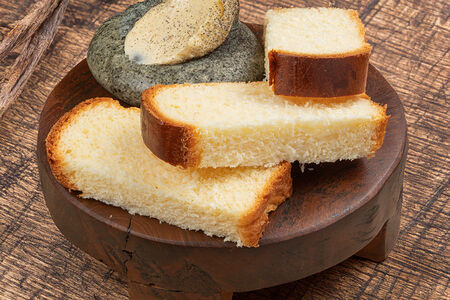 Молочный хлеб с маслом 