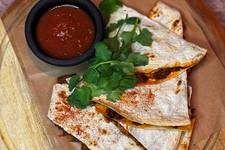 Кесадилья с говядиной