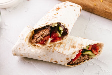 Люля-кебаб из баранины в лаваше