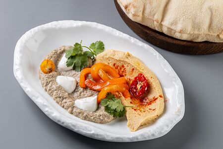 Хумус и бабагануш 