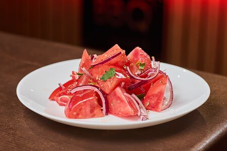 Салат из томатов