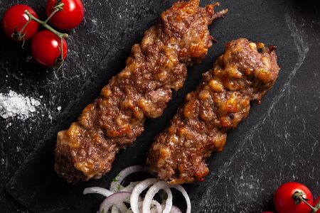 Люля-кебаб из говядины с сыром