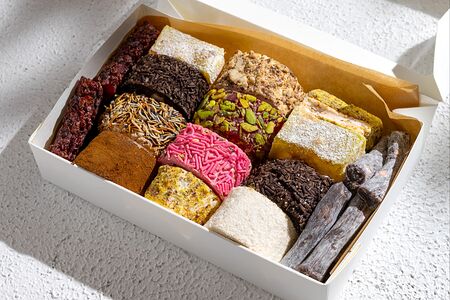 Подарочный набор Сладкий Петербург с ассорти из лукума