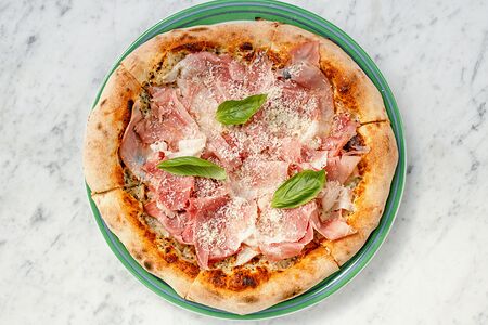 Прошутто котто и трюфельный крем 