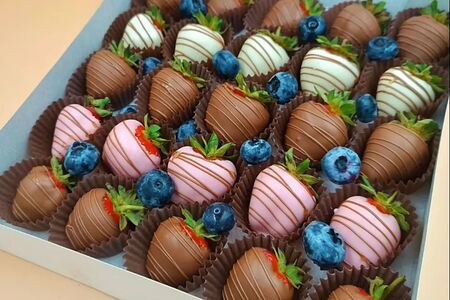 Клубника в шоколаде Callebaut №150