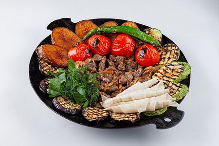 Садж с телятиной