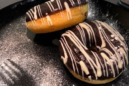 Пончики с шоколадом 