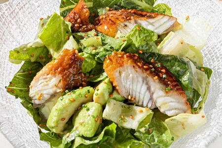 Романо, угорь, авокадо