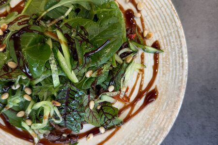 Теплый салат с говядиной