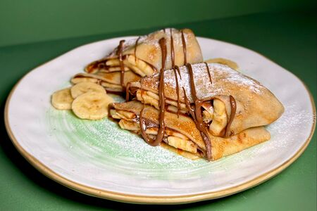 Блины с бананом и шоколадом 