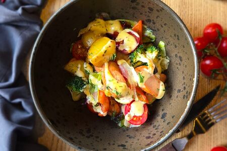 Теплый баварский салат