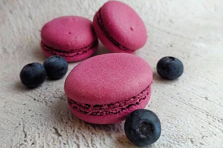 Макарон Черника-смородина