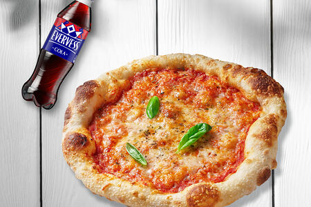 Маргарита неаполитано и Evervess Кола