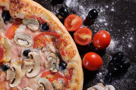 Ветчина и шампиньоны