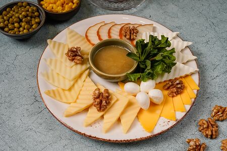 Сырное плато