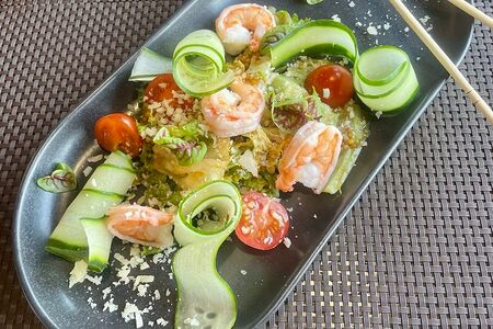 Салат креветка кимчи