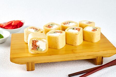 Ролл Тортилья с лососем