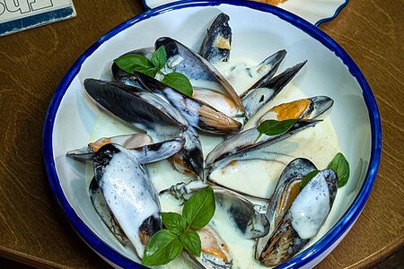 Мидии в сливочном соусе