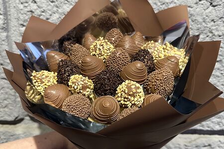 Комплимент L в молочном шоколаде