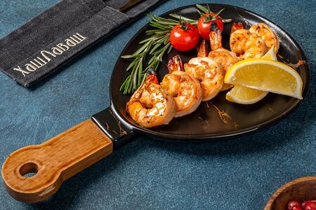 Креветки на углях