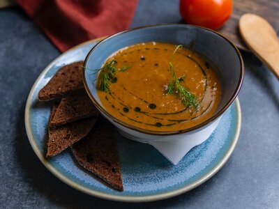 Чечевичный суп-пюре с томатами