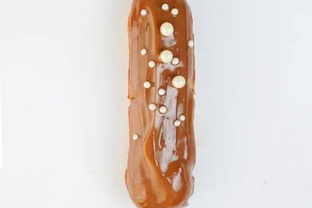 Эклер Арлекино с ликером Бейлиз