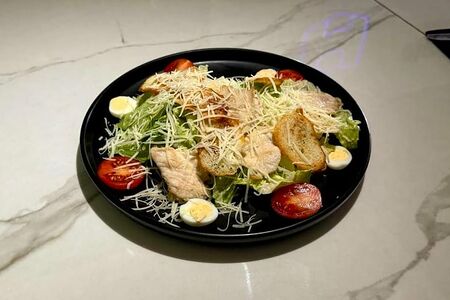 Цезарь с курицей