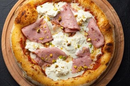 Пицца с мортаделлой и фисташками 24см