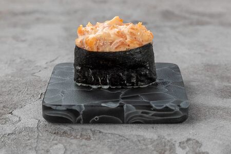 Копченый лосось острый