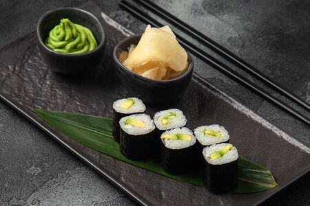 Маки авокадо