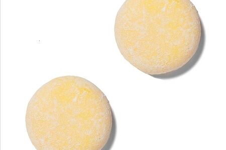 Пара моти с сочным манго