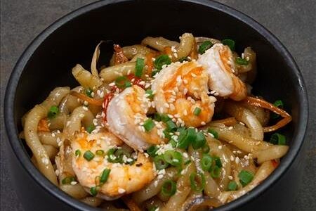 Удон с креветками