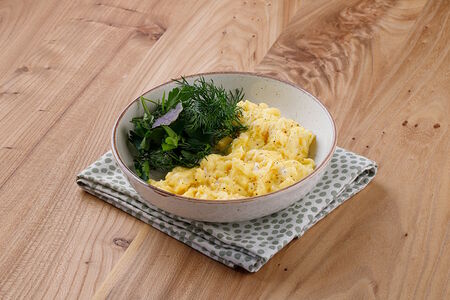 Скрэмбл из 3х яйц