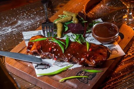 Свиные ребрышки барбекю