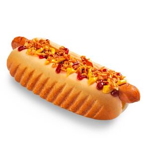 Датский хот-дог с луком фри и огурчиком