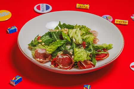 Салат шейка коппа с грушей