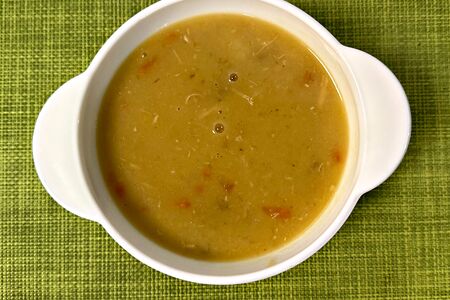 Суп гороховый