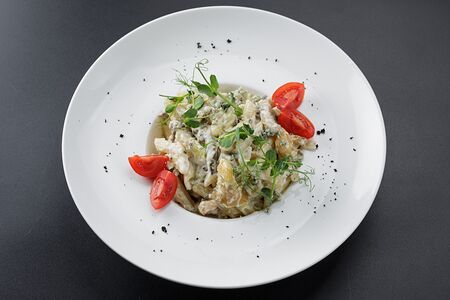 Паста с черноморским рапаном и грибами