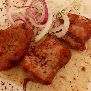 Шашлык из cвинoй шеи