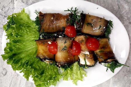 Рулетики из баклажанов