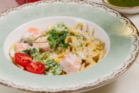 Паста с лососем и брокколи