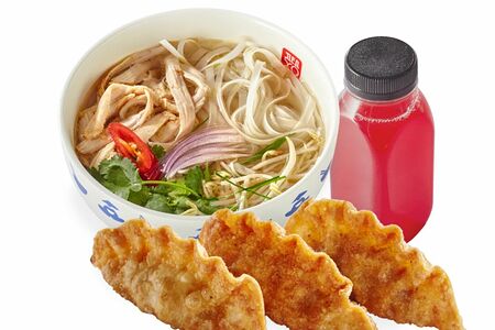 Комбо №2: Суп на выбор, Гёдза (3 шт), Морс