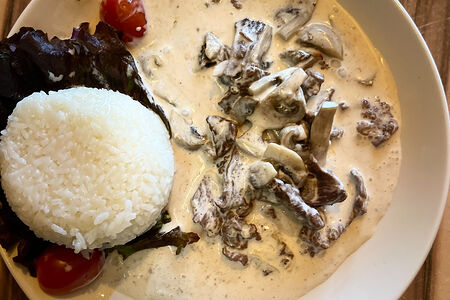 Мясо с грибами